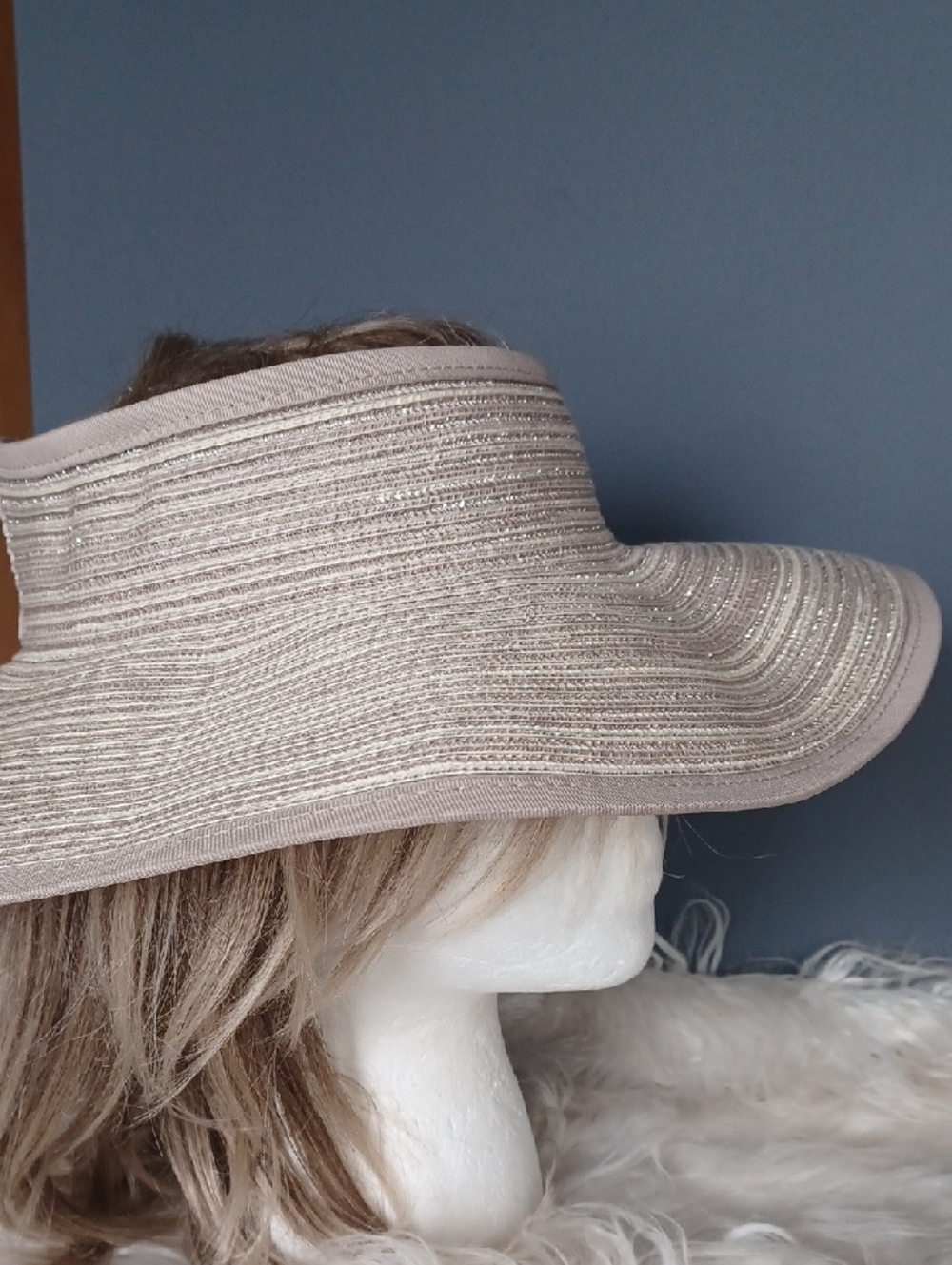 Nordstrom Rack Visor Hat - Picture 2 of 11